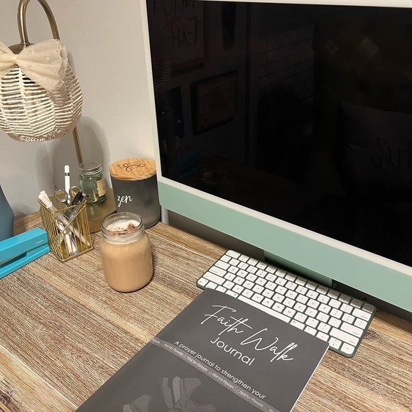 Faith Walk Prayer Journal - Picture 3 of 7